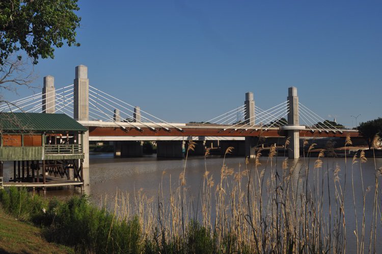 02_IH-35 Bridges over the Brazos River